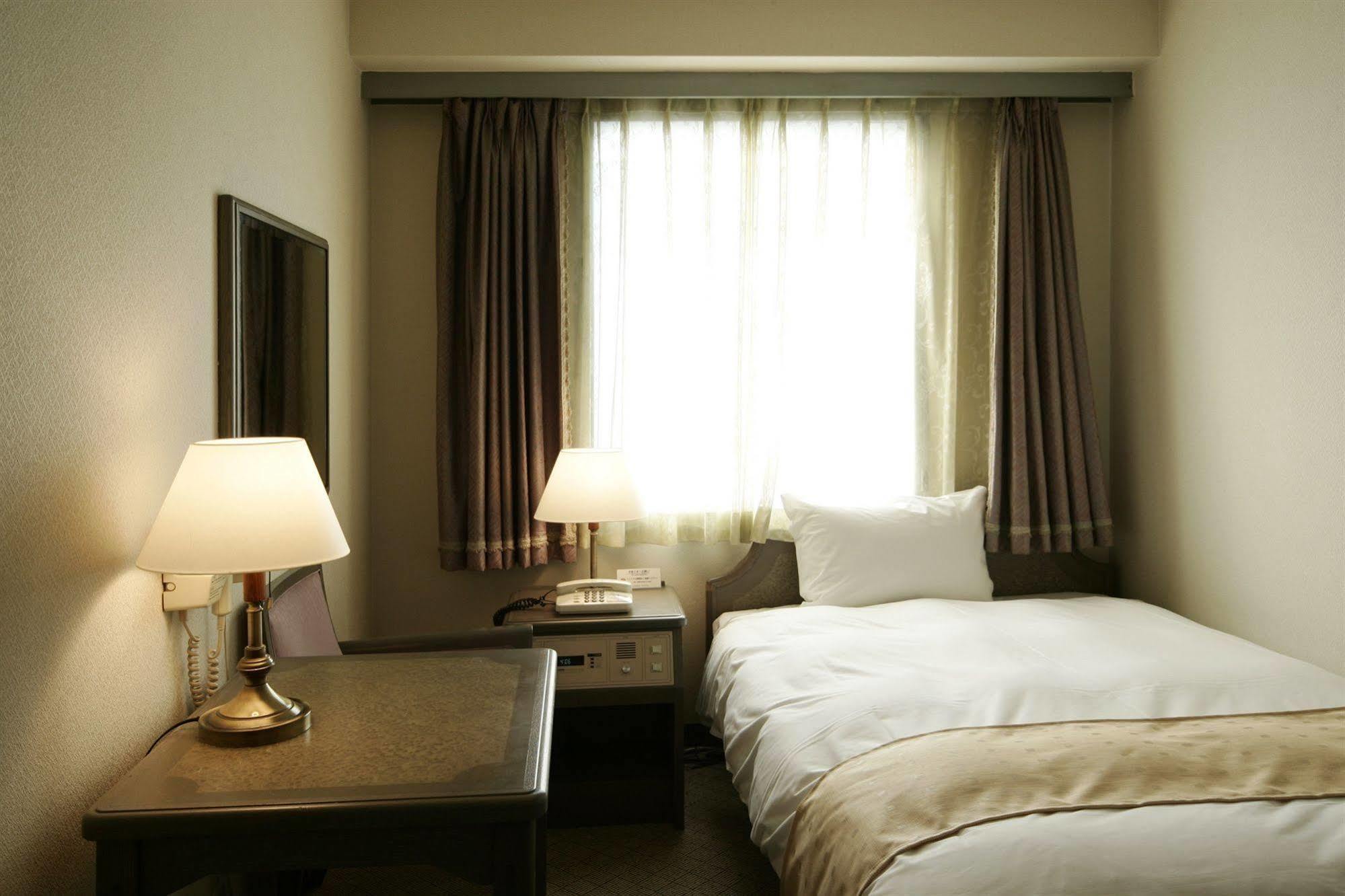 Loisir Hotel Yokkaichi Buitenkant foto