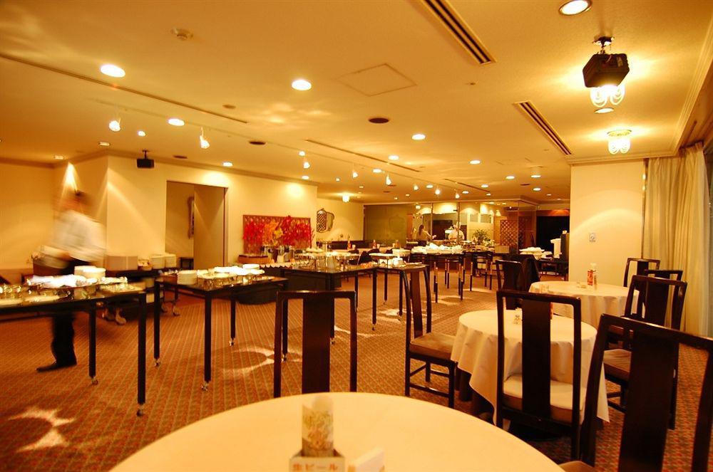 Loisir Hotel Yokkaichi Buitenkant foto